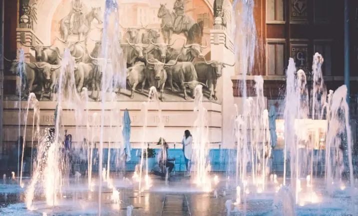 The Environmental Benefits of Installing Floating Pond Fountains