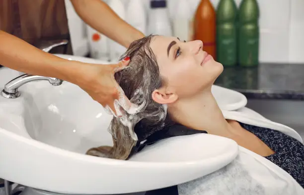 Why ZazzleSaloon is Chennai's Go-To Destination for Bridal Makeovers