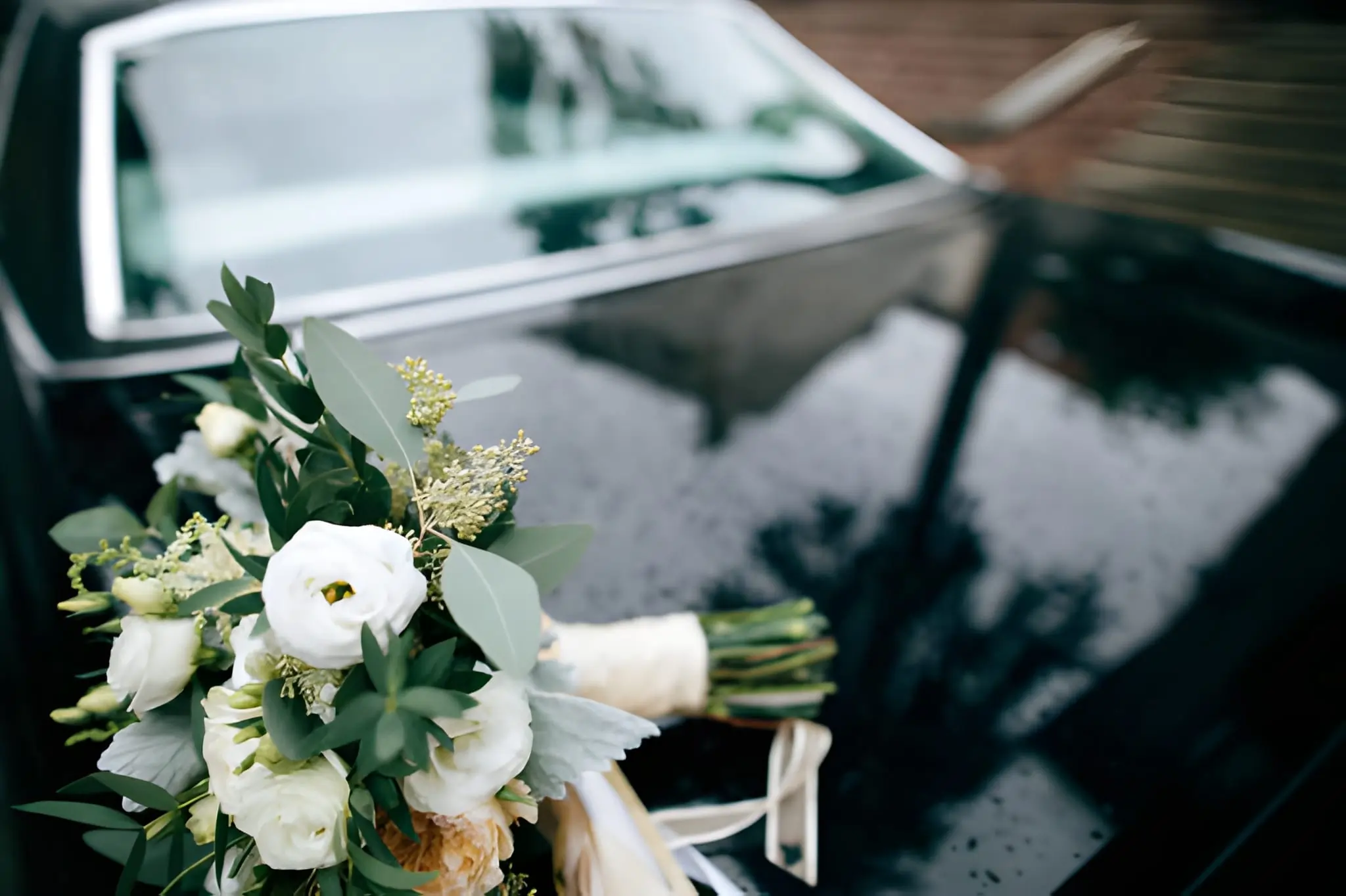 Why Booking a Luxury Car for Your Wedding Adds Elegance and Style to the Big Day