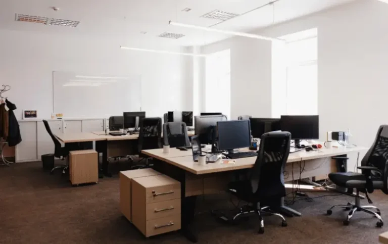 Building a Safer Workplace The Role of Proper Workwear