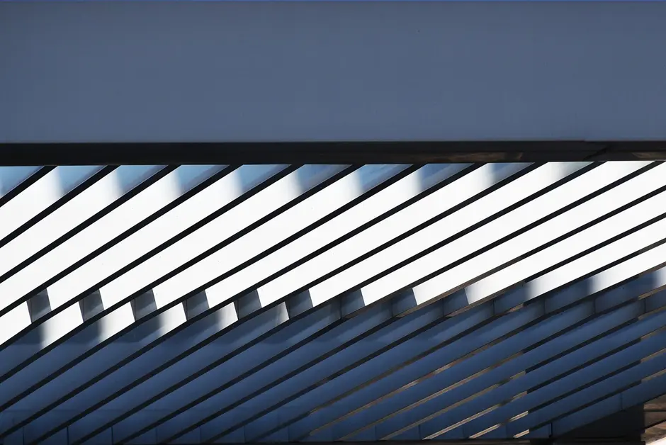 How Modern Roof Panel Systems Enhance Building Performance