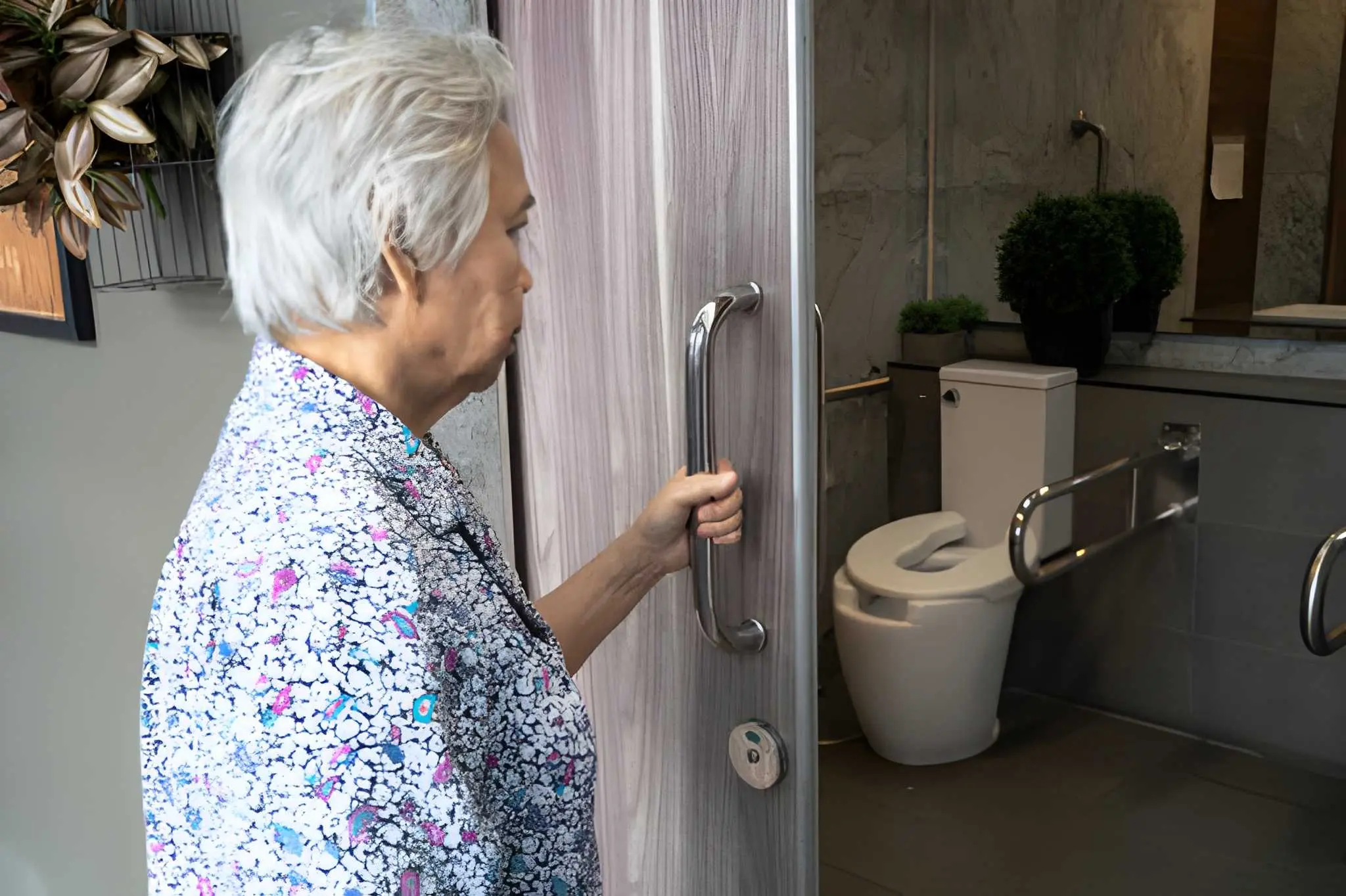 Creating A Safer Bathroom For Aging At Home