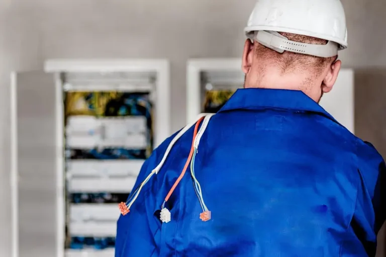 A Complete Guide to Meeting Your Electrical Needs Safely