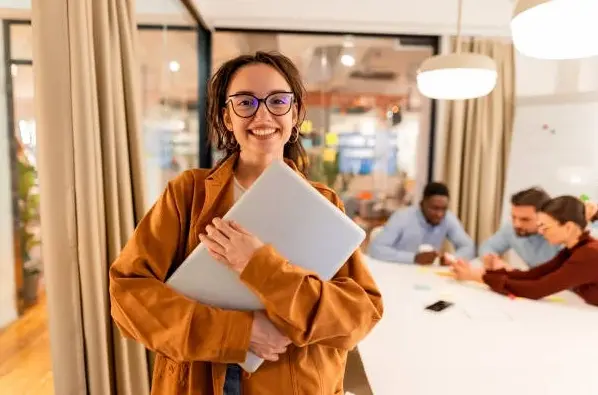 Choosing the Right Outfit and Pose for Your AI Headshot Generator Input Photo