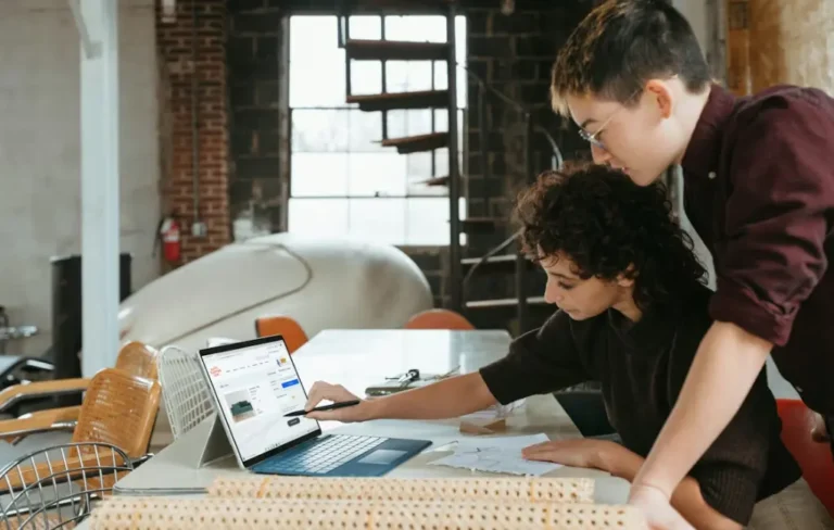 How Small Businesses Can Use AI to Fast-Track Growth