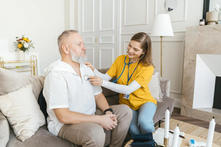 What Are the Benefits of Live-In Care vs Hourly Home Care