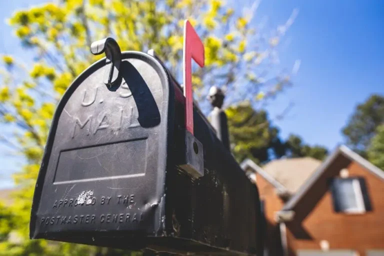 Key Business Factors to Consider When Using Direct Mail Marketing