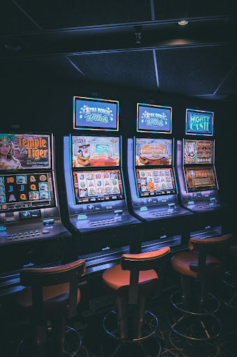 How Modern Mobile Architecture Optimizes Online Slots